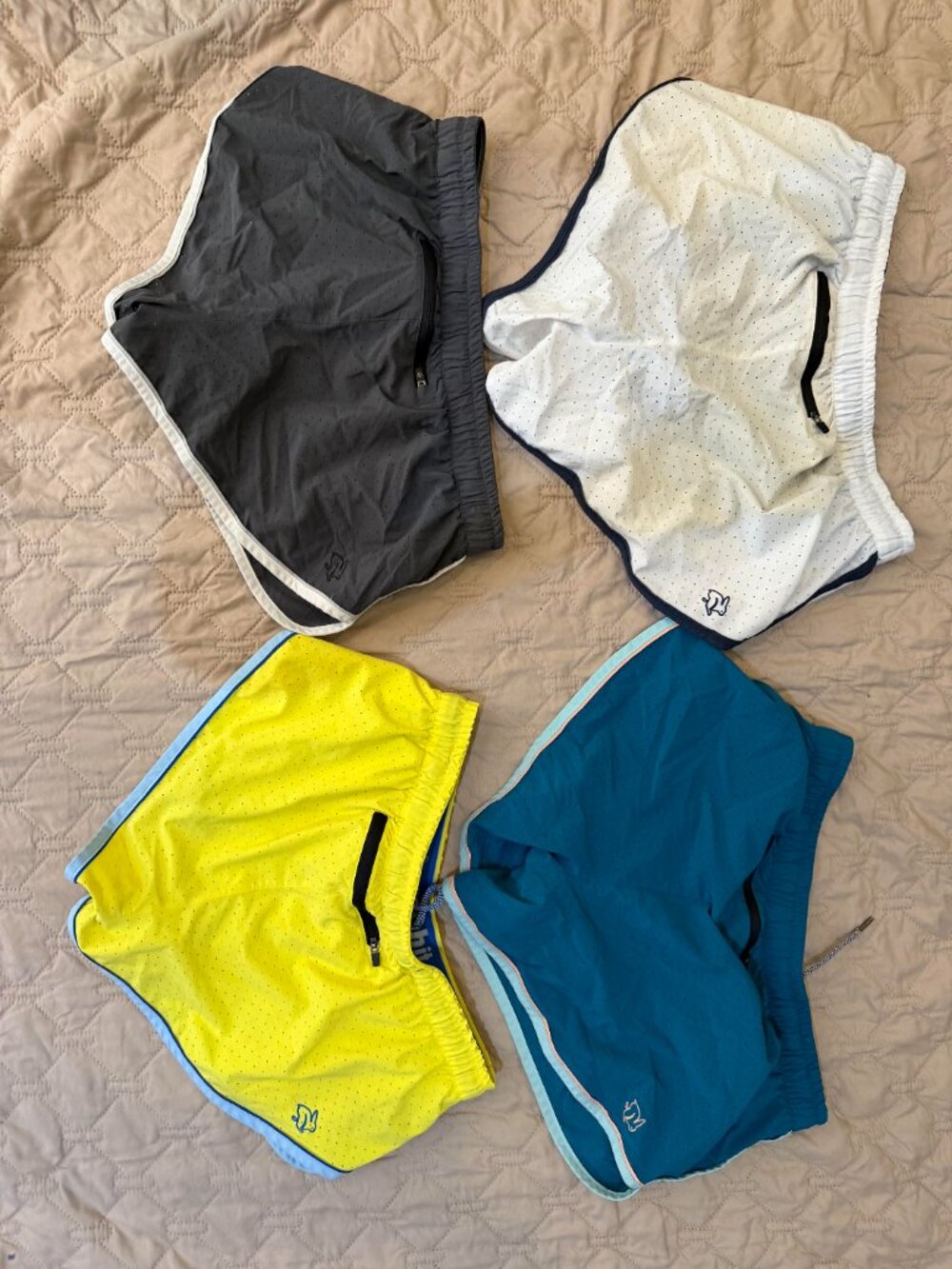 lot of 4 pairs of small rabbit shorts - Picture 6 of 7